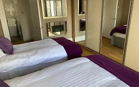 The Village Tavern Apartment